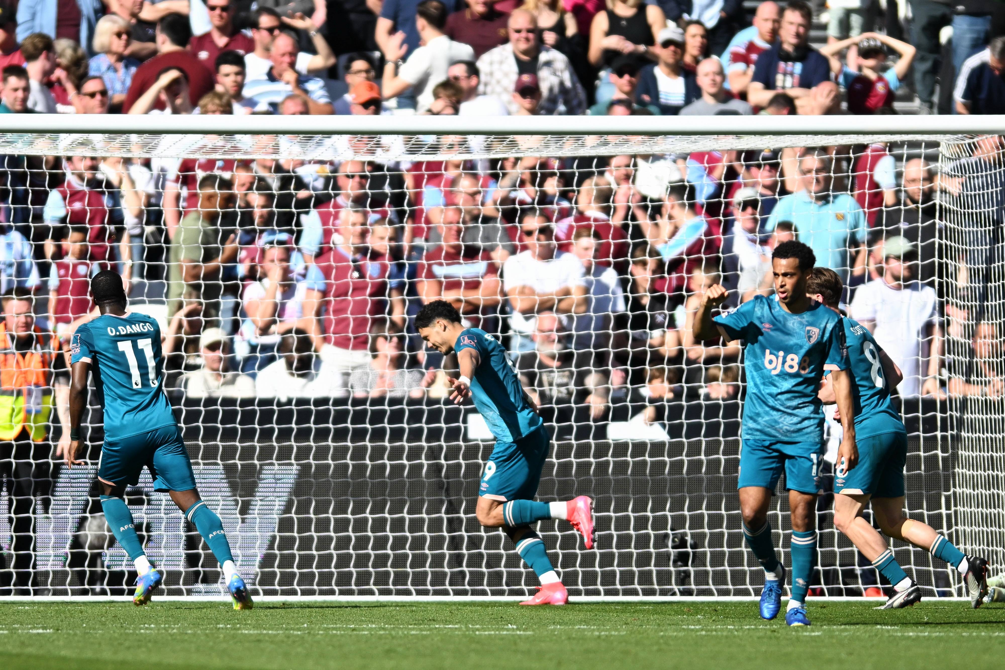 包含西汉姆联主场大胜伯恩茅斯,迅速崛起,追赶前八的词条 包含西汉姆联主场大胜伯恩茅斯,迅速崛起,追赶前八的词条