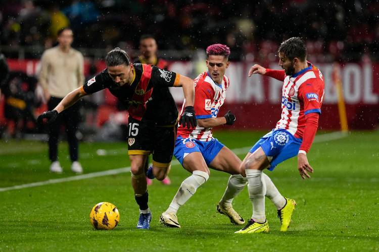 开云体育平台APP-法兰克福备战与瓦伦西亚的生死之战