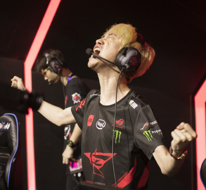 TL翻盘KT,Doinb完成史诗逆转峡谷大战小组赛,留下经典瞬间 TL翻盘KT,Doinb完成史诗逆转峡谷大战小组赛,留下经典瞬间