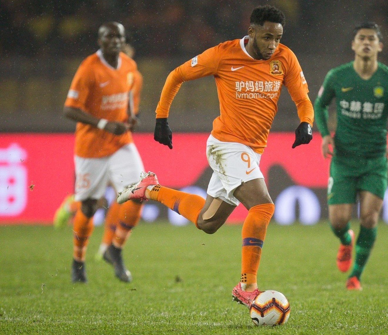 卓尔战胜华夏,积分榜上继续逼近亚冠名额 卓尔战胜华夏,积分榜上继续逼近亚冠名额