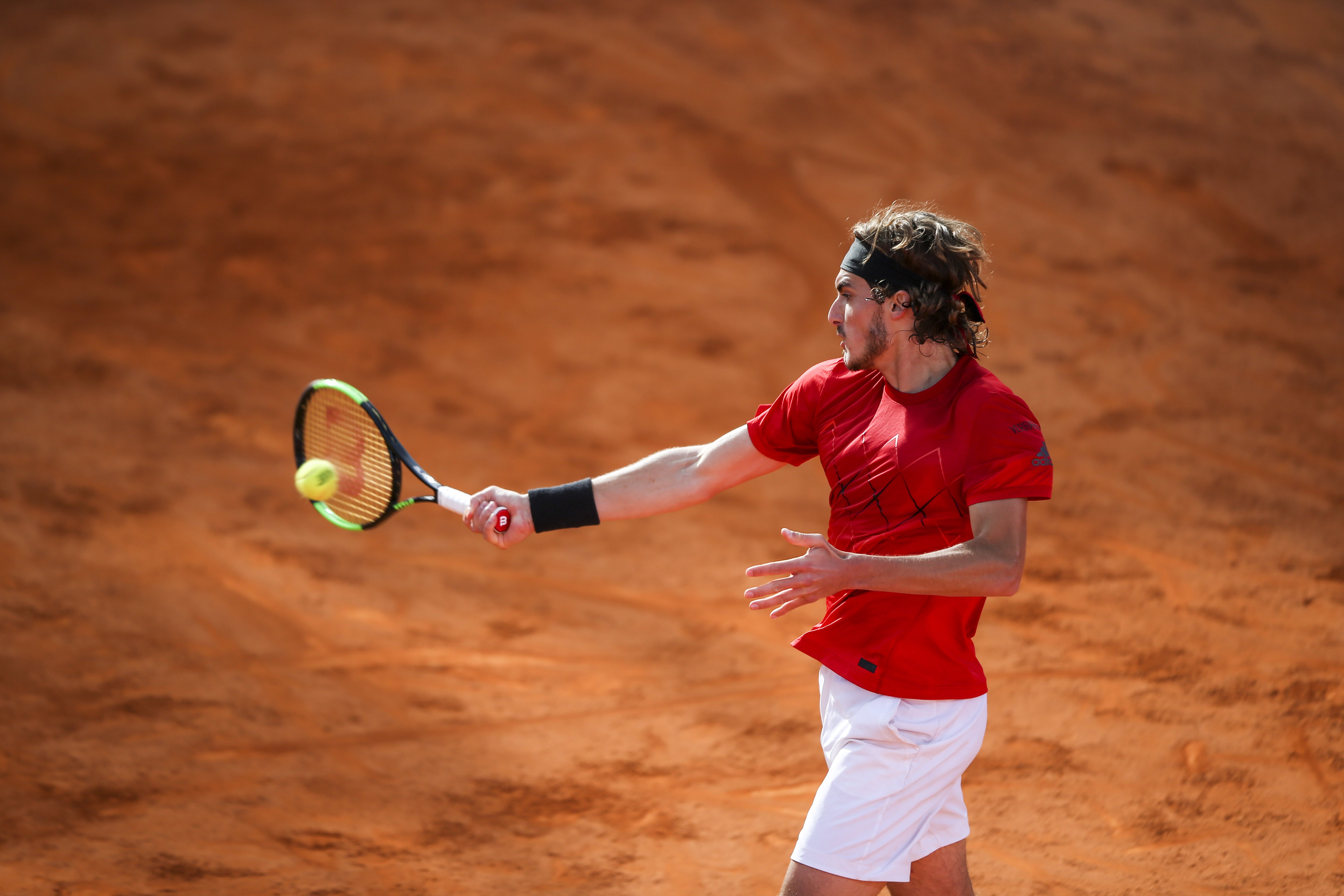 ATP总决赛险胜戴维斯杯，西西帕斯高光表现的简单介绍