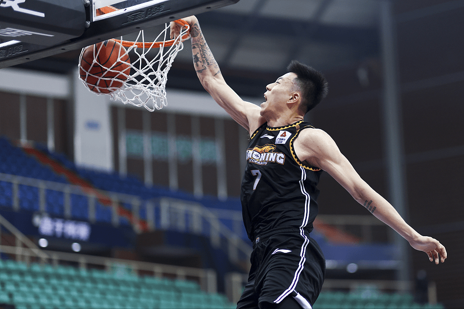 包含尼克斯轻取北京队，张镇麟刷新纪录的词条